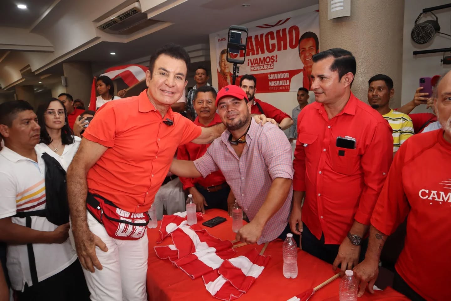 Nasralla llama a la formación de un bloque nacional por supuesta maniobra oficialista para frenar elecciones