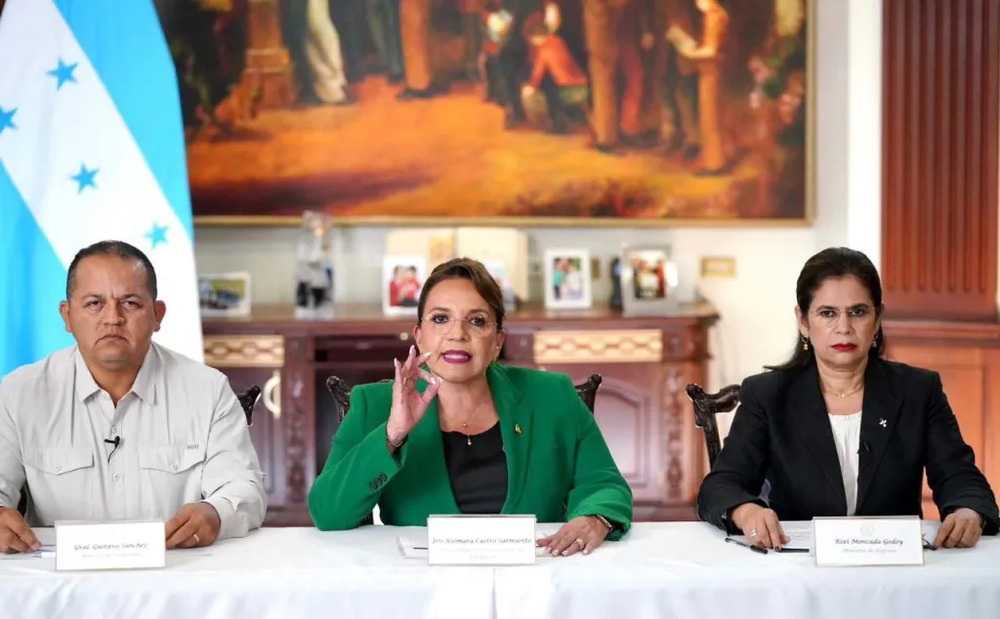 Polémica: Rixi Moncada Busca Eliminar Central de Riesgos